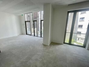 60 Rue Jouffroy D'Abbans, Paris à louer Photo de l’immeuble– Image 2 sur 15