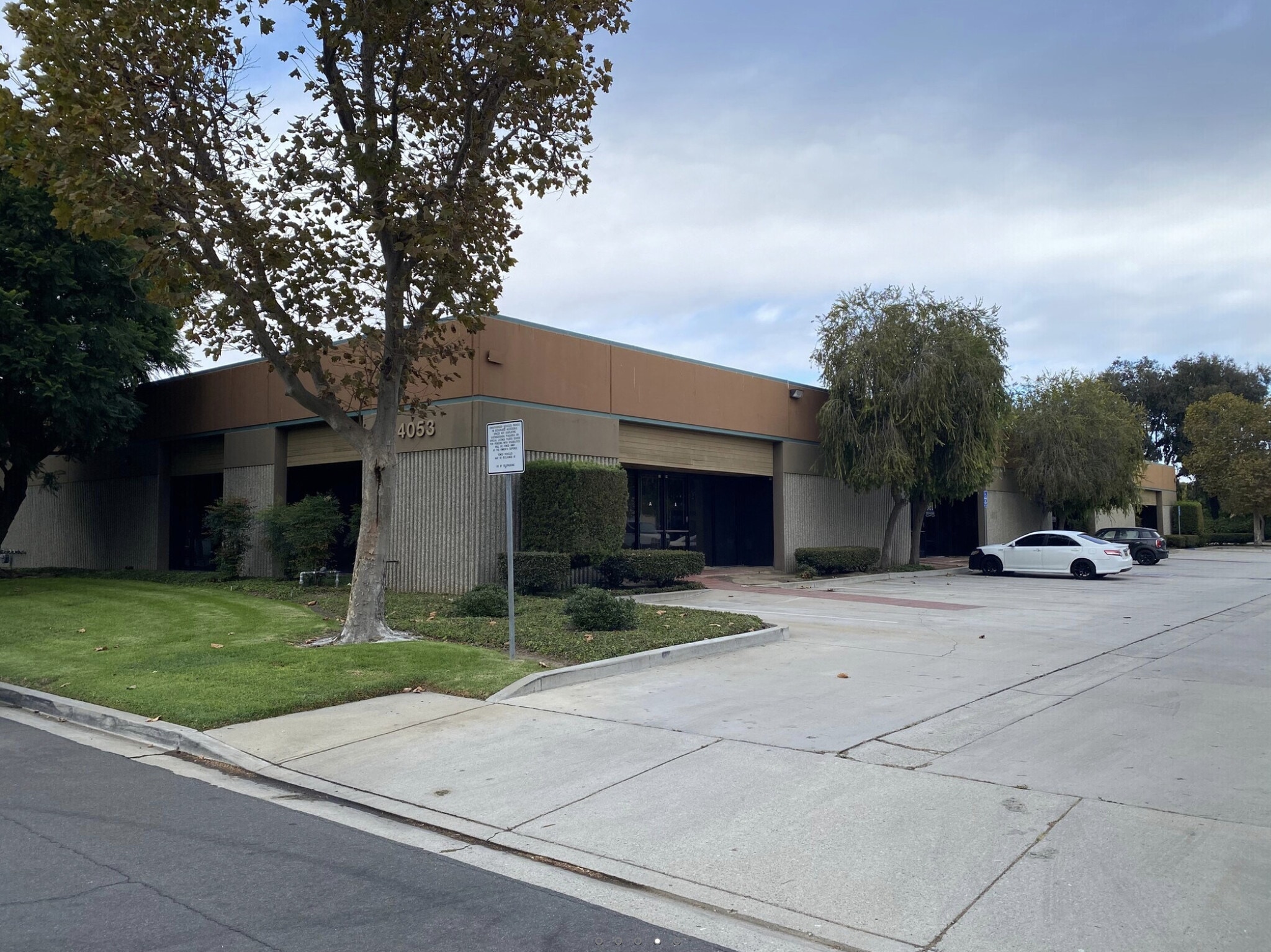 4053 Calle Tesoro, Camarillo, CA à louer Photo intérieure– Image 1 sur 9