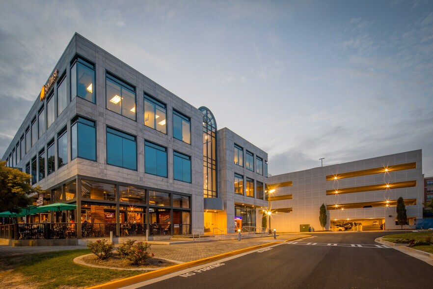 121 Perimeter Ctr W, Atlanta, GA à louer - Photo de l’immeuble – Image 1 sur 41