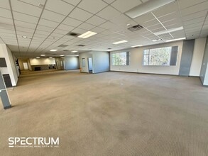 25106 Avenue Tibbitts, Valencia, CA à louer Photo intérieure– Image 2 sur 15