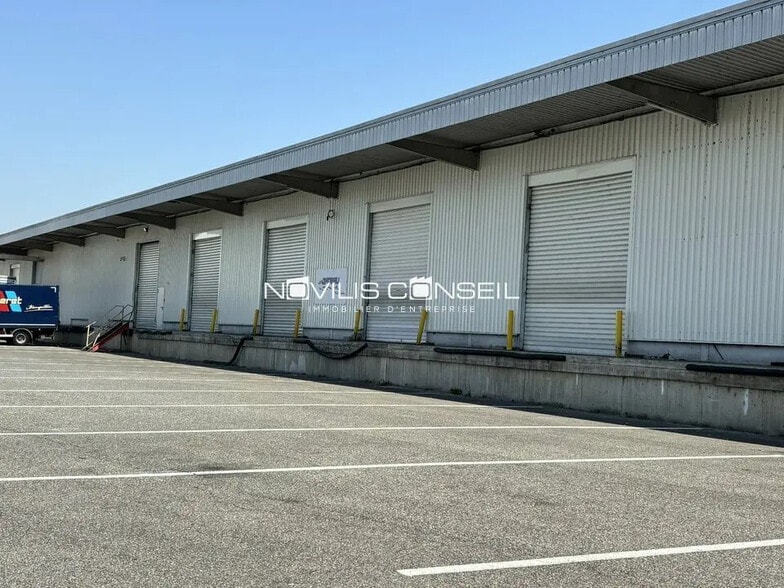 Local d’activités dans Portet-sur-Garonne à louer - Photo de l’immeuble – Image 2 sur 9