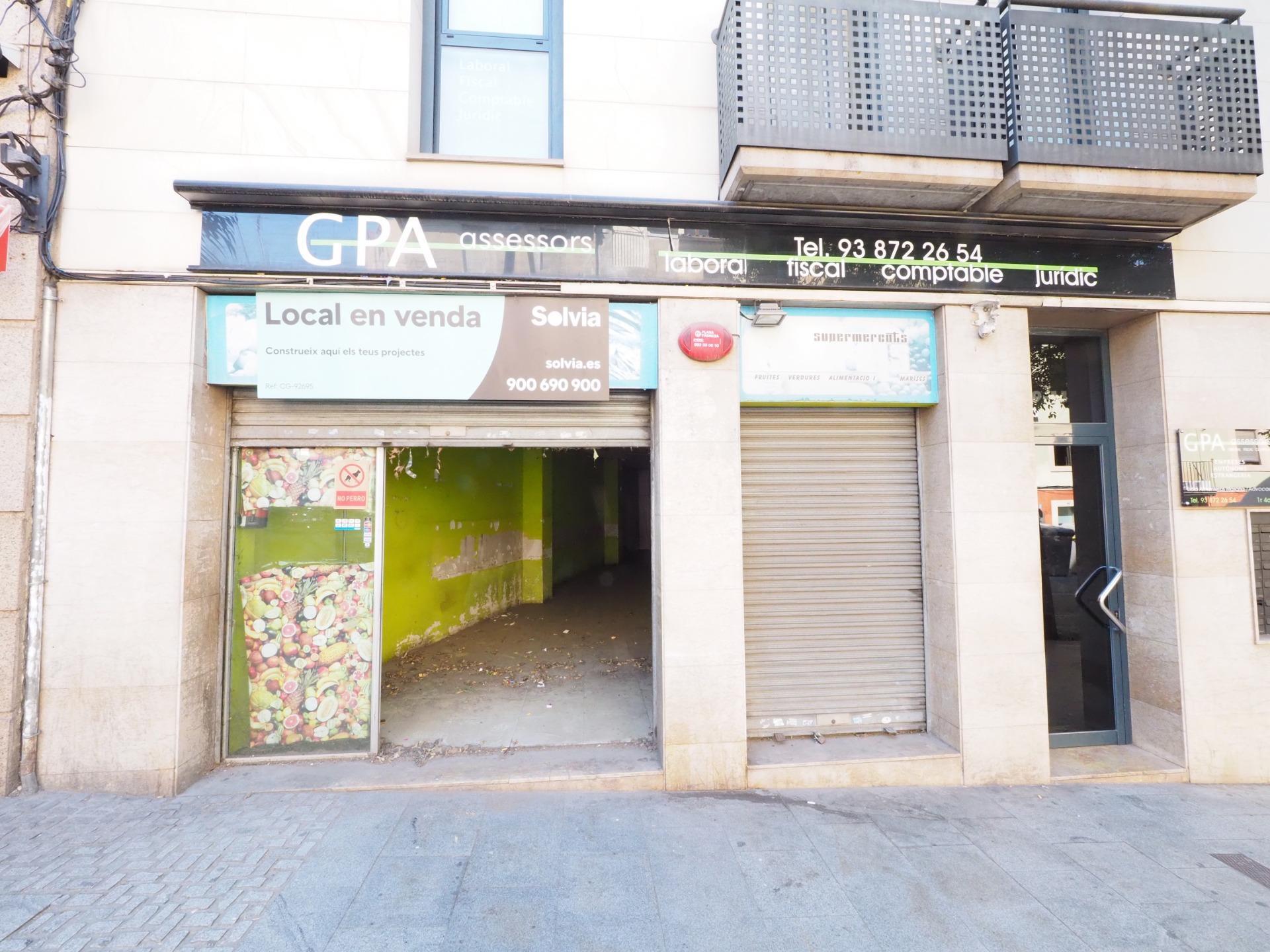 Immeuble residentiel dans Manresa, Barcelona à vendre Photo intérieure– Image 1 sur 2