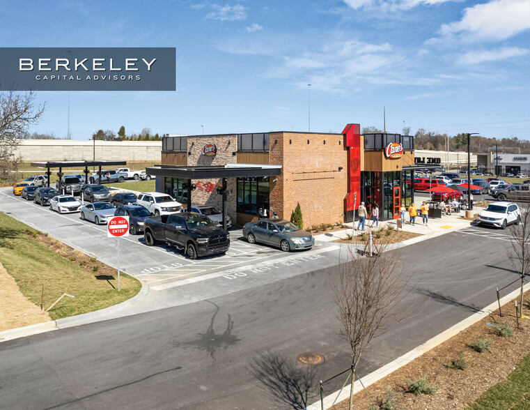 7723 Kingston pike, Knoxville, TN à vendre - Photo principale – Image 1 sur 6