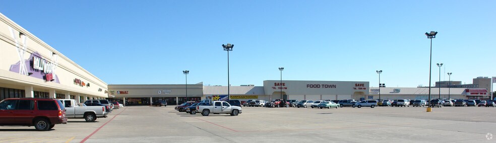 1250 Garth Rd, Baytown, TX à louer - Photo de l’immeuble – Image 3 sur 6