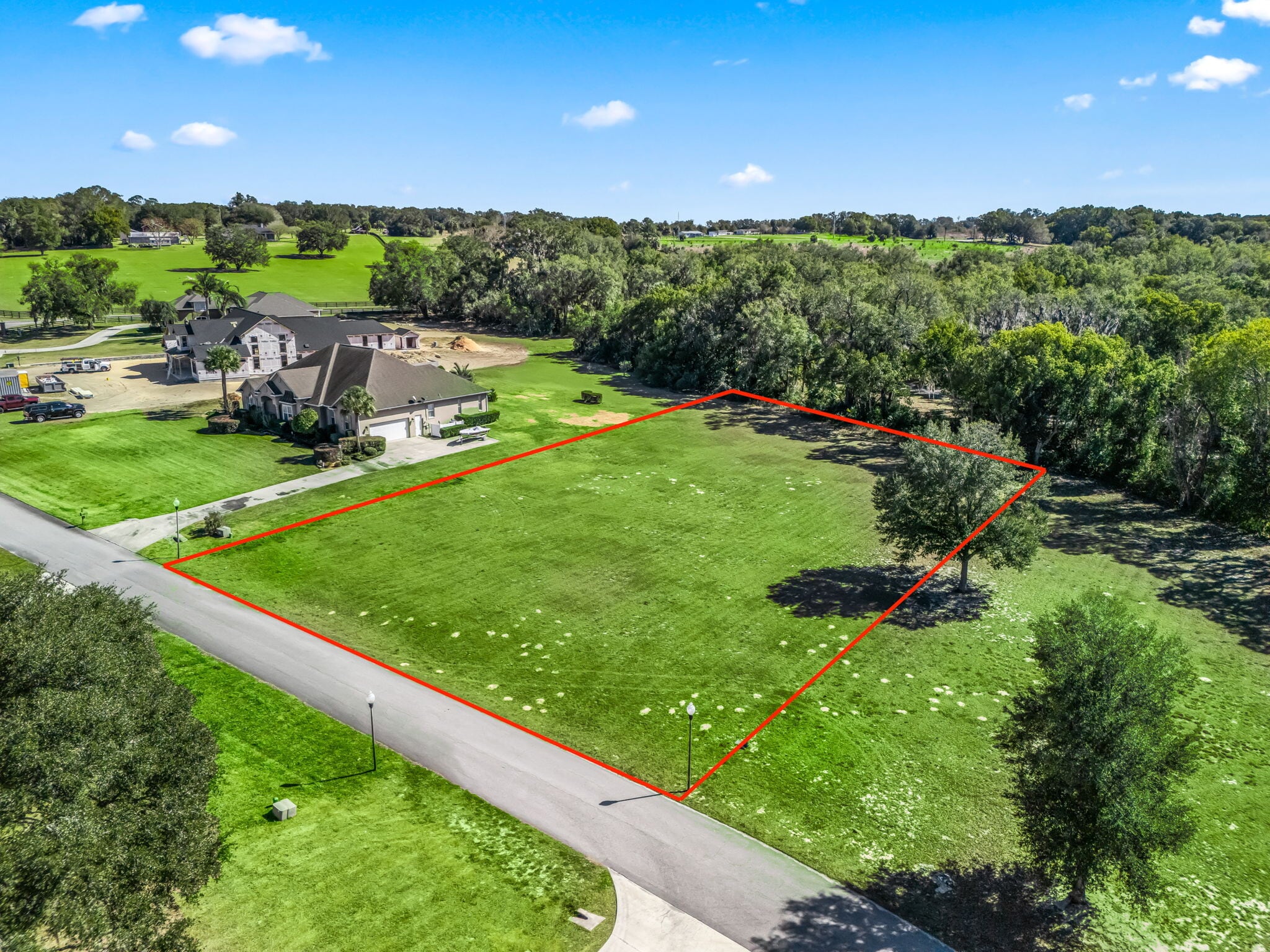 SE 156th Lane, Weirsdale, FL à vendre Photo principale– Image 1 sur 17