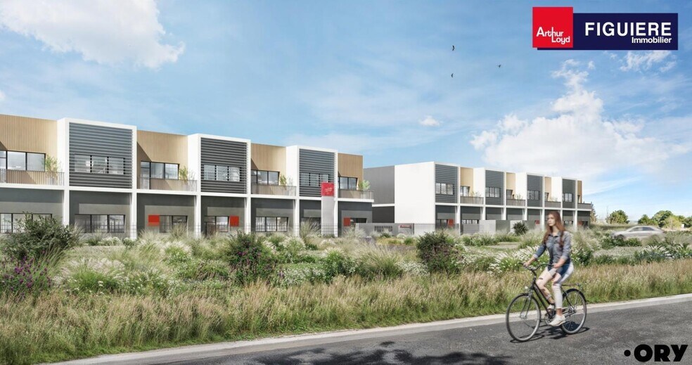 Local d'activités dans Marignane à vendre - Photo de l’immeuble – Image 1 sur 18