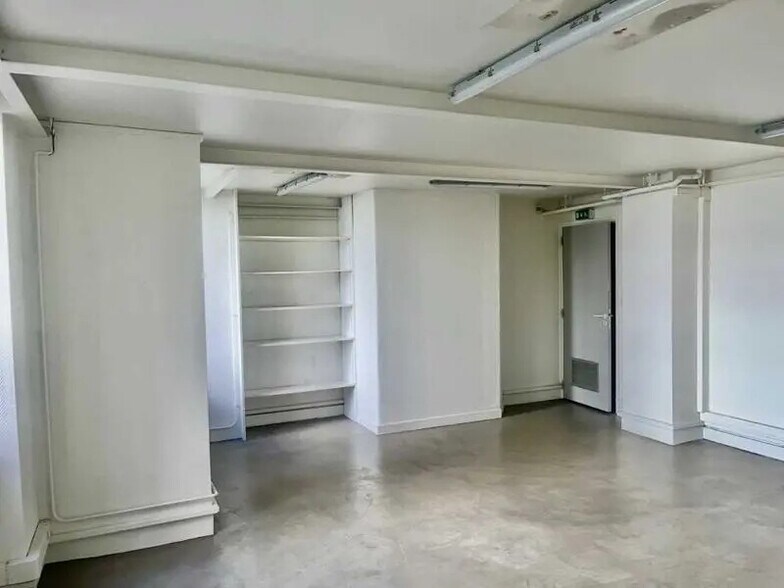 Bureau dans Lyon à louer - Photo de l’immeuble – Image 2 sur 14