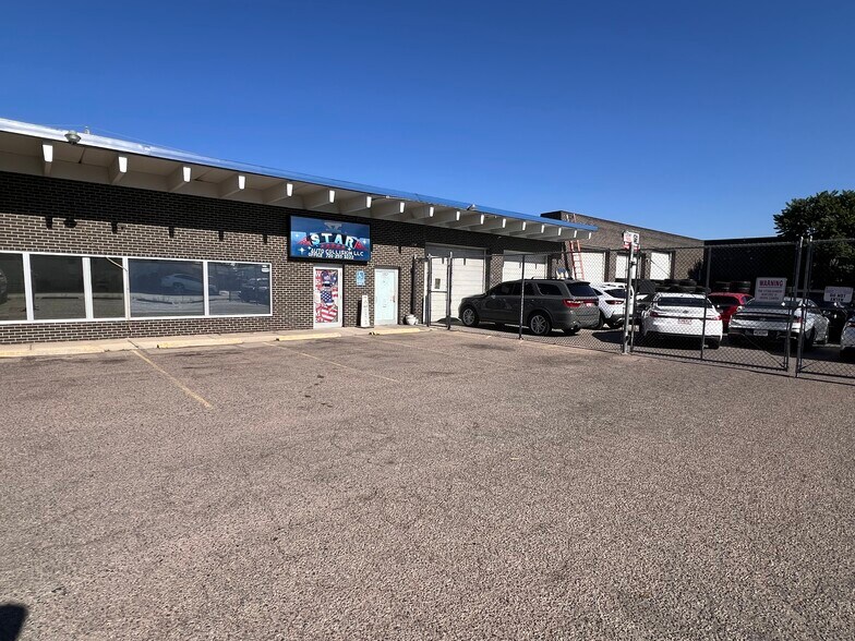 1401-1425 Jamaica St, Aurora, CO à vendre - Photo de l’immeuble – Image 1 sur 5