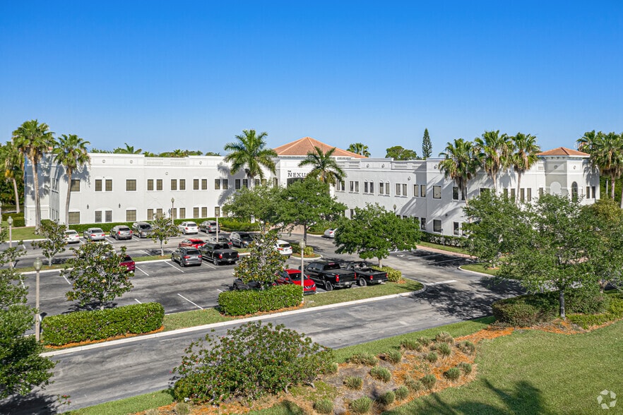 850 NW Federal Hwy, Stuart, FL à louer - Photo principale – Image 1 sur 23
