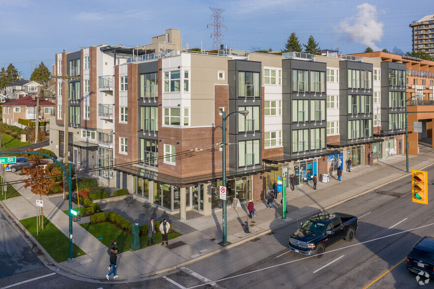 3601-3627 E Hastings St, Vancouver, BC à vendre - Photo principale – Image 1 sur 6