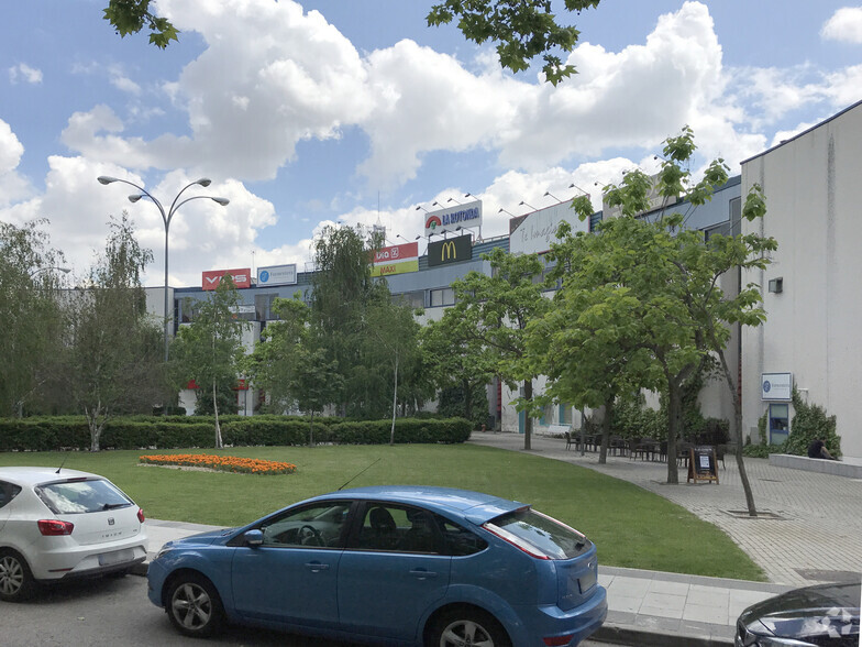 Plaza del Toro, 1, Tres Cantos, Madrid à vendre - Photo de l’immeuble – Image 2 sur 8