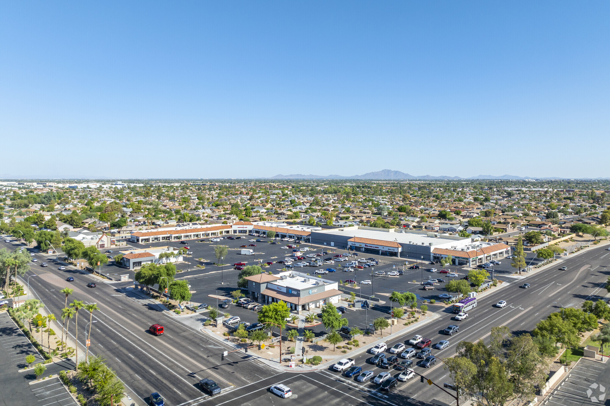 947-981 W Elliot Rd, Chandler, AZ à louer Photo de l’immeuble– Image 1 sur 11