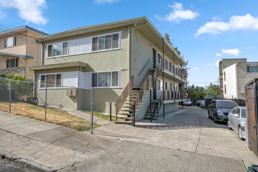 3227 Prentiss St, Oakland, CA à vendre - Photo de l’immeuble – Image 2 sur 6