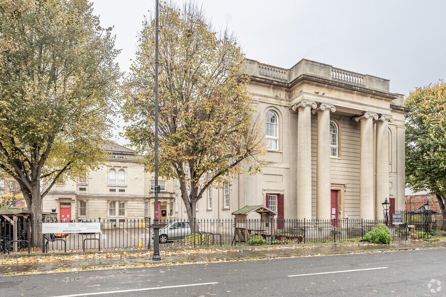 Brunswick Sq, Bristol à louer - Photo de l’immeuble – Image 3 sur 3