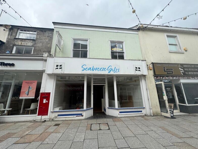 10 Fore St, St Austell à vendre - Photo principale – Image 1 sur 7