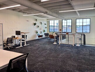 Plus de détails pour 825 E Market St, Louisville, KY - Bureau à louer