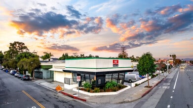 2700 Lincoln Blvd, Santa Monica, CA à louer Photo de l’immeuble– Image 2 sur 4