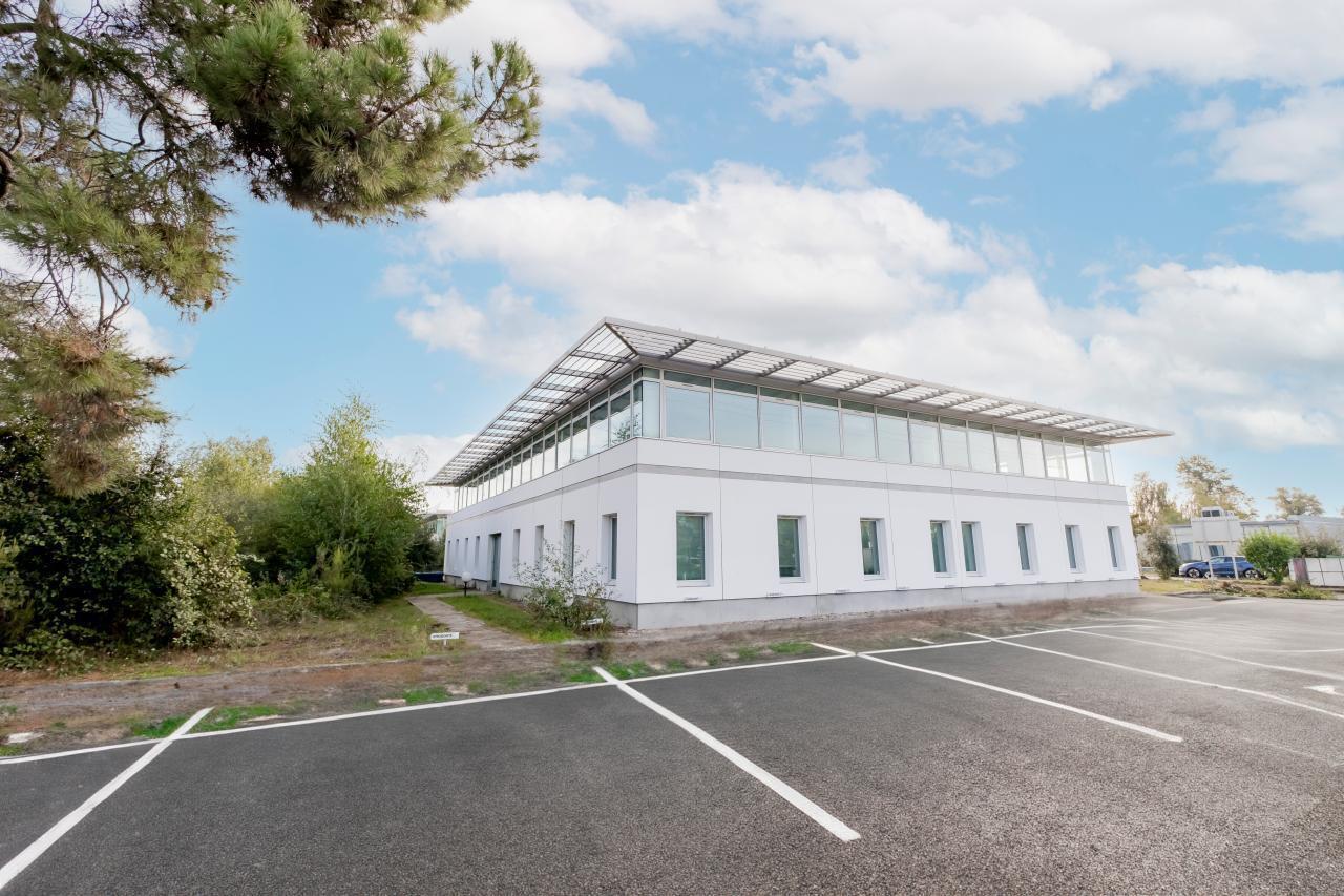 28 Avenue Léonard De Vinci, Pessac à louer Photo de l’immeuble– Image 1 sur 10