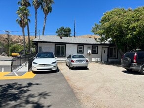 17970 Sierra Hwy, Canyon Country, CA à louer Photo intérieure– Image 2 sur 25