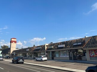 Plus de détails pour 7097-7147 University Ave, La Mesa, CA - Local commercial à louer
