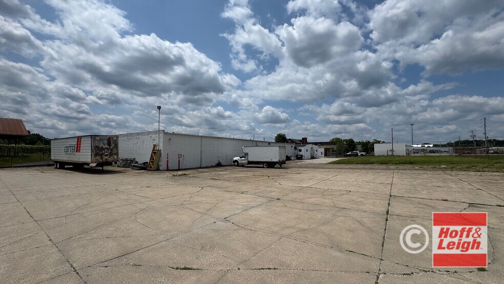 905 Miami St, Akron, OH à vendre - Photo de l’immeuble – Image 1 sur 18