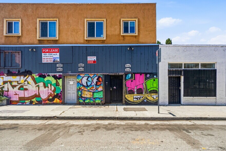 586 W Avenue 28, Los Angeles, CA à louer - Photo de l’immeuble – Image 1 sur 42