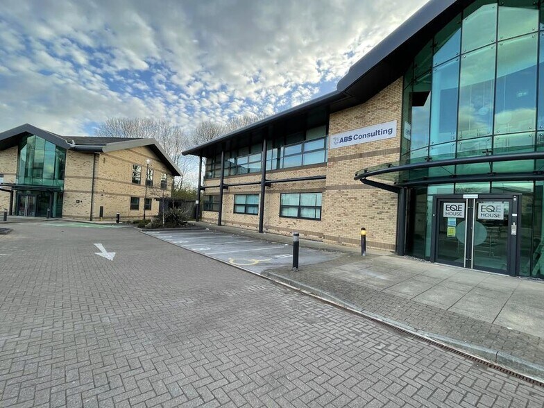 Warrington Rd, Warrington à louer - Photo de l’immeuble – Image 3 sur 4