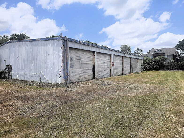 9901 W Fairmont Pky, La Porte, TX à vendre - Photo de l’immeuble – Image 3 sur 9