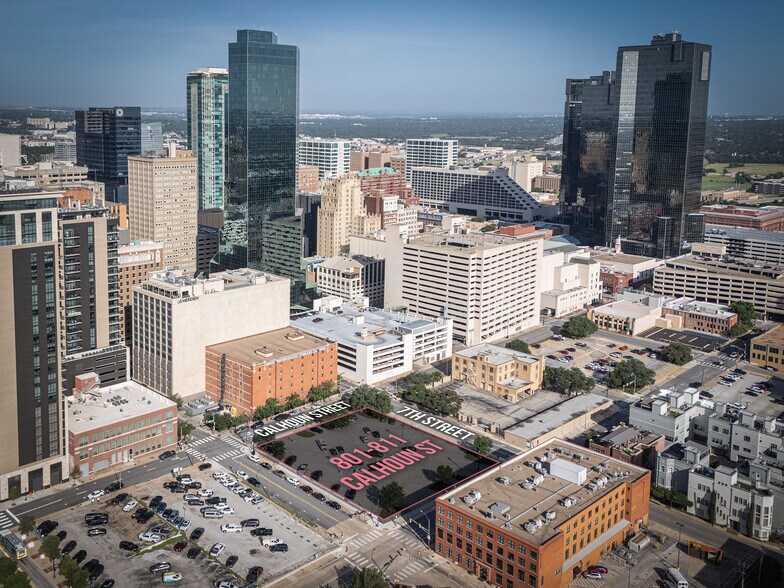 801-811 Calhoun St, Fort Worth, TX à vendre - Photo de l’immeuble – Image 1 sur 4