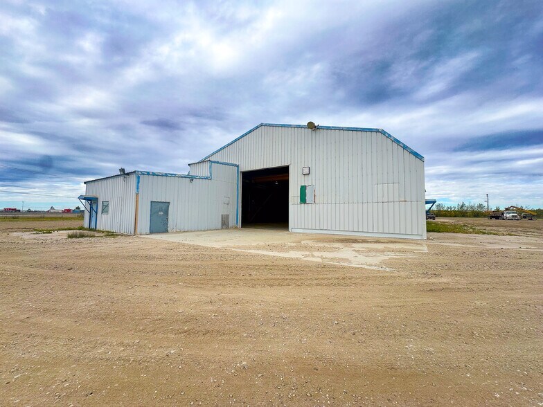 1511 4th St, Nisku, AB à louer - Photo de l’immeuble – Image 3 sur 16