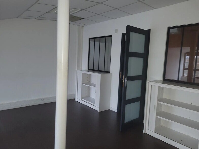 Bureau dans Saint-Paul-lès-Dax à vendre - Photo de l’immeuble – Image 1 sur 2