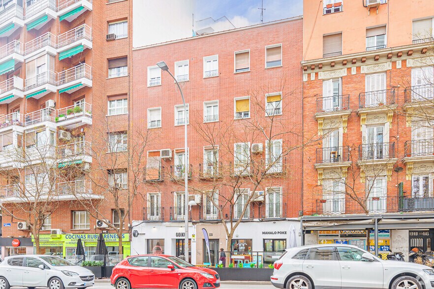 Local commercial dans Madrid, Madrid à louer - Photo principale – Image 1 sur 2