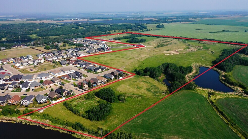 6740 Cedar Way, Innisfail, AB à vendre - Photo de l’immeuble – Image 1 sur 10