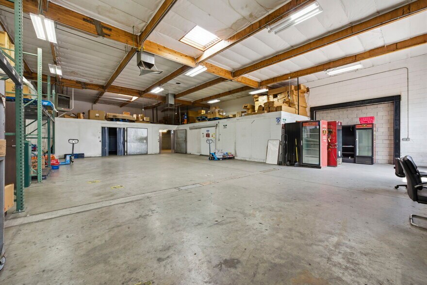 13310 Ralston Ave, Sylmar, CA à vendre - Photo de l’immeuble – Image 3 sur 18