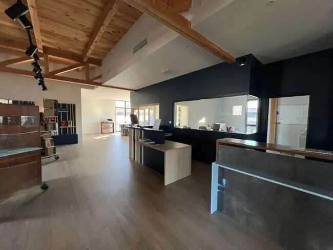 Plus de détails pour Bureau à vendre