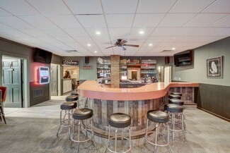 Plus de détails pour 617 E North St, Poynette, WI - Local commercial à vendre