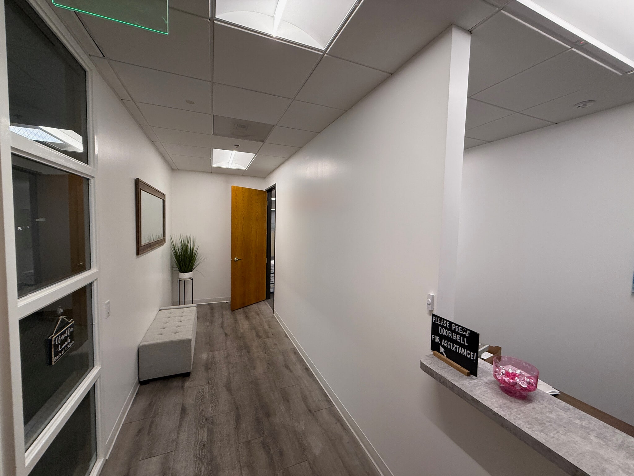 3111 N Tustin Ave, Orange, CA à louer Photo intérieure– Image 1 sur 16