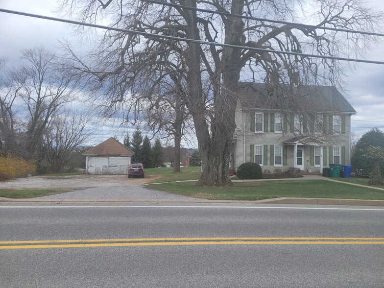 834 Washington Rd, Westminster, MD à vendre - Photo de l’immeuble – Image 3 sur 8