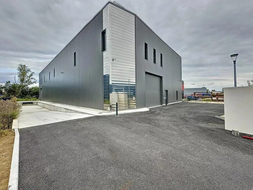 Local d'activités dans Portet-sur-Garonne à vendre Photo de l’immeuble– Image 1 sur 5