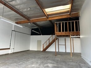 549 Mercury Ln, Brea, CA à louer Photo intérieure– Image 2 sur 10