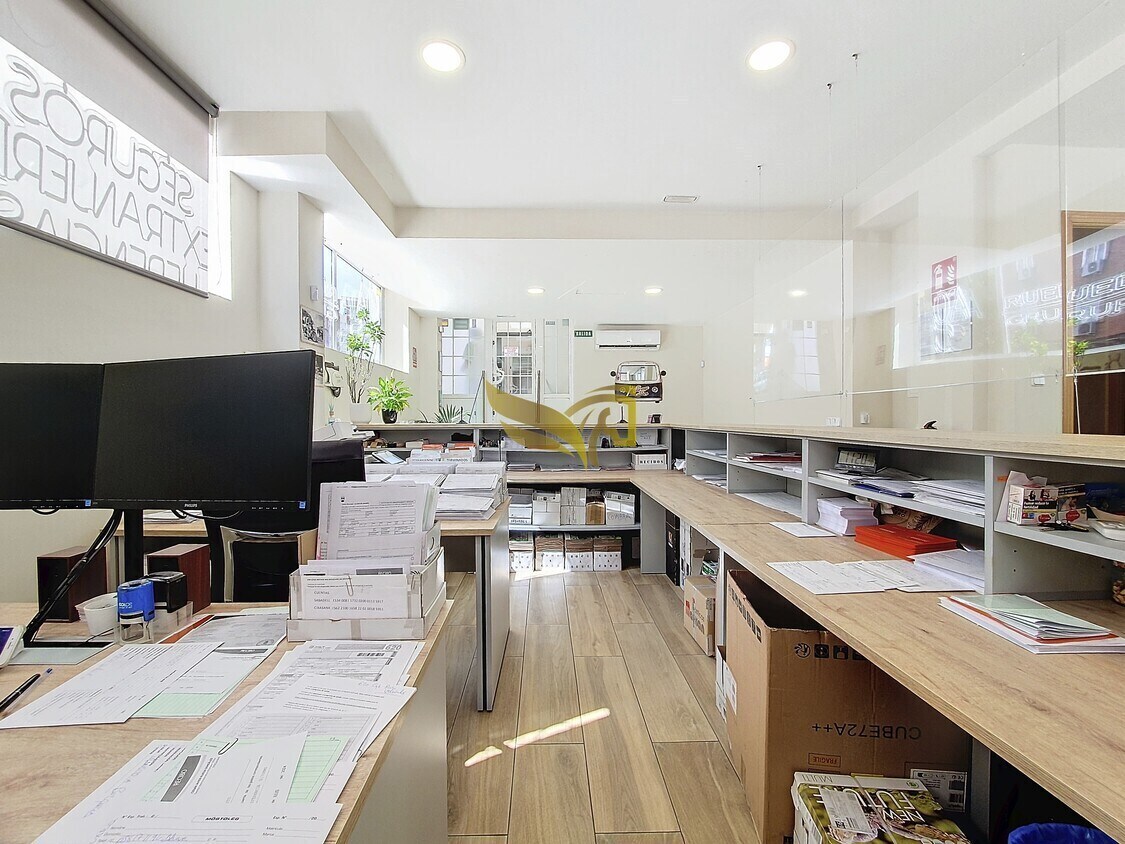 Immeuble residentiel dans Móstoles, Madrid à vendre Photo intérieure– Image 1 sur 2