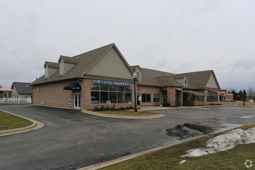 295 Weatherstone Dr, Wadsworth, OH à louer - Photo principale – Image 1 sur 15