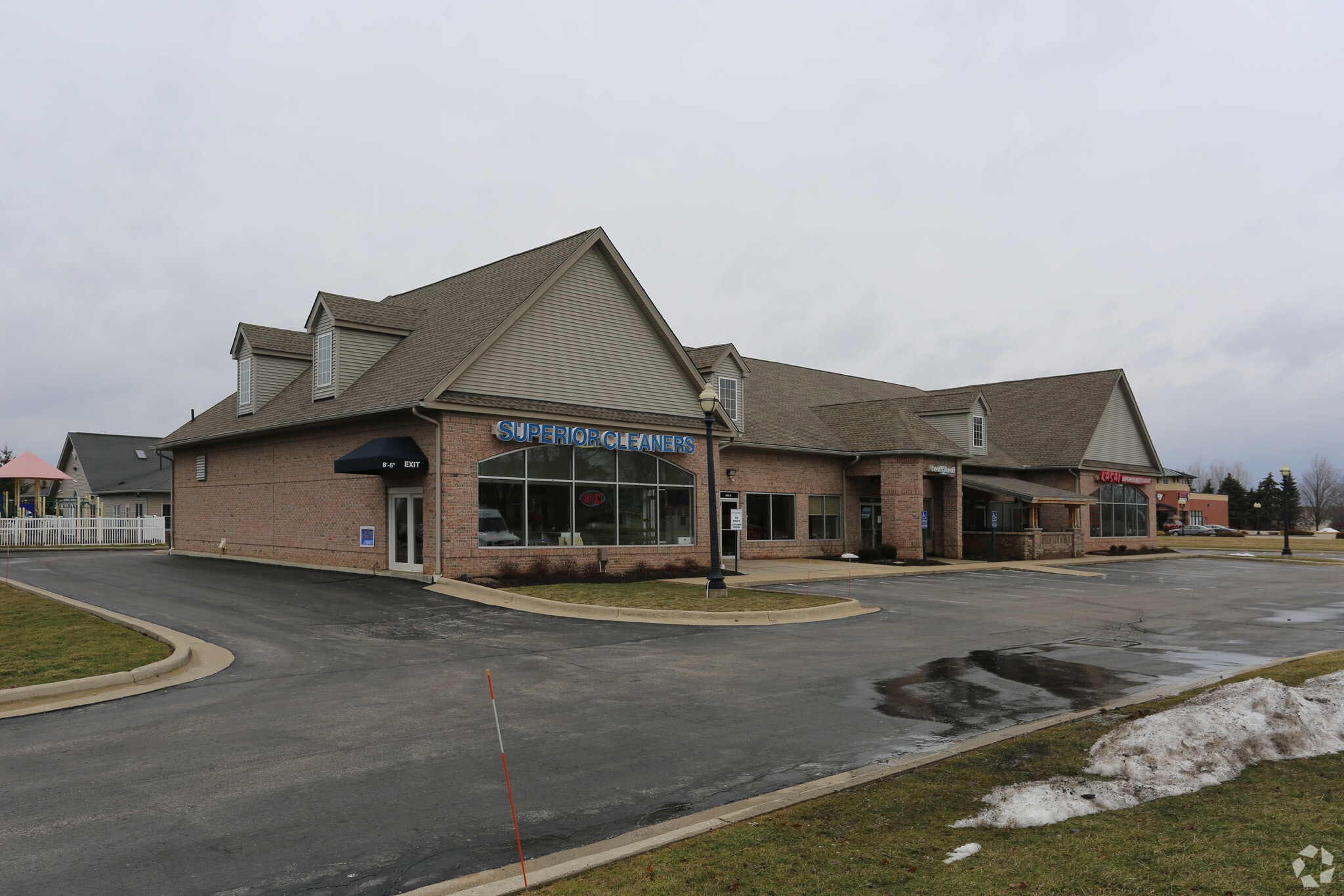 295 Weatherstone Dr, Wadsworth, OH à louer Photo principale– Image 1 sur 16