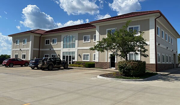 4120 NE Port Dr, Lee's Summit, MO à vendre - Photo principale – Image 3 sur 3