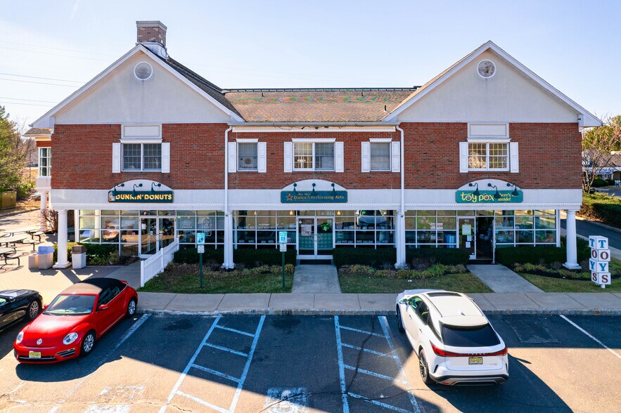410 State Route 34, Colts Neck, NJ à louer - Photo de l’immeuble – Image 2 sur 5