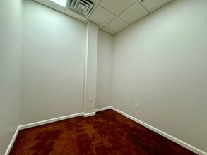 3502 Scotts Ln, Philadelphia, PA à louer Photo intérieure– Image 1 sur 5