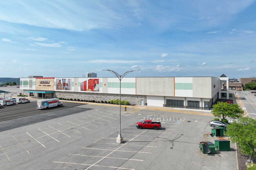 100 Beaver Valley Mall Blvd, Monaca, PA à louer - Photo de l’immeuble – Image 3 sur 4