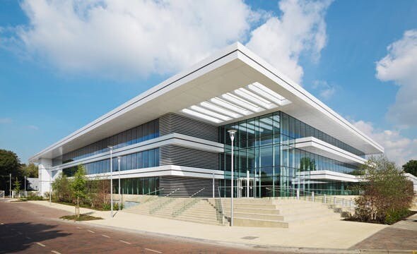 1 Bridge St, Staines à louer - Photo de l’immeuble – Image 2 sur 6