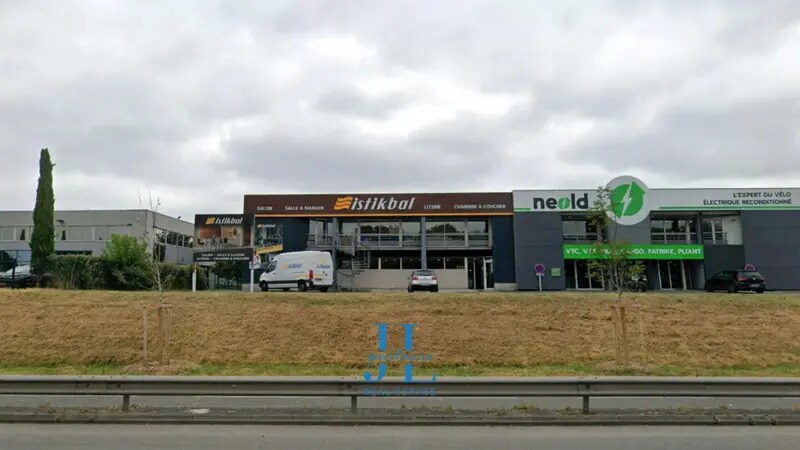Local commercial dans Bordeaux à louer - Photo de l’immeuble – Image 3 sur 4