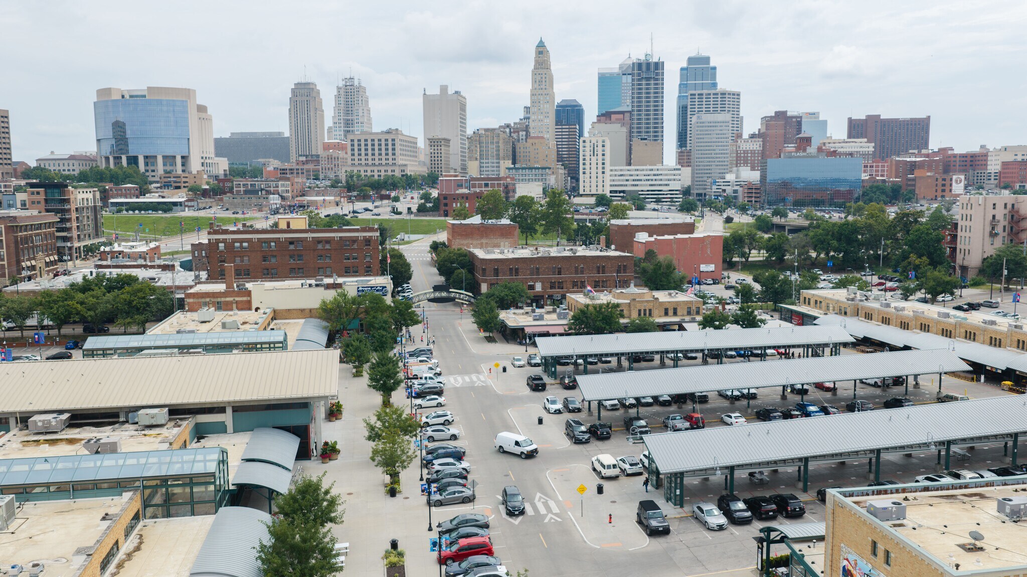 500-510 Walnut St, Kansas City, MO à louer Photo de l’immeuble– Image 1 sur 24